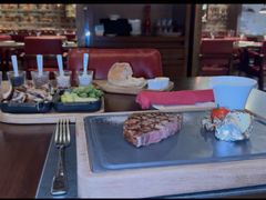 -恰餐厅及酒吧 CHAR Bar & Grill (北京丽都皇冠假日店)