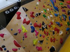 -问山MountQuest攀岩馆