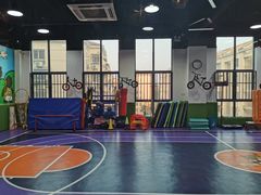 -趣动熊运动发展中心(乐坊校区)