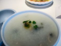 皮蛋肉丝粥-避风塘·老港味餐厅(虹口龙之梦店)