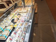 面包甜点陈列柜-85度C(南京珠江华海店)
