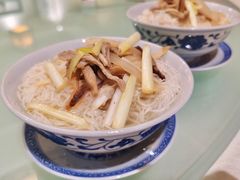 -壹零贰小馆(桂城石啃店)