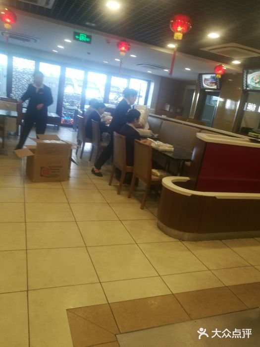 王家沙点心店(南京西路总店)大堂图片