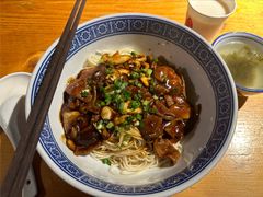 -沪西老弄堂面馆(定西路店)