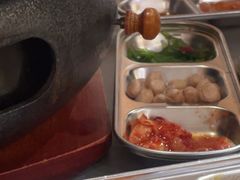 -围炉肉舍•炭烤活鳗•丹东海鲜烤肉(步行街店)