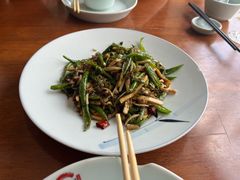 -新天明砂锅鱼头煲