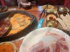 -赵美丽·重庆社区火锅·直营店(火车东站·中豪国际店)