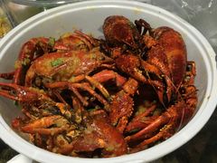 -龙巢盱眙龙虾·牛蛙·烧烤宵夜(八卦岭店)