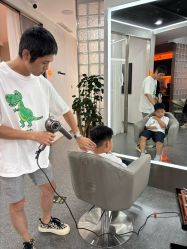 -艾美A·M Hair Salon