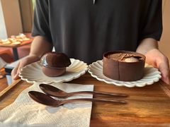 -VERIE BAKEHOUSE