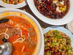 -严记小天府酸菜鱼(西四路店)