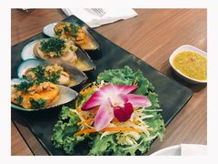 -The Dishes Seafood & Restaurant