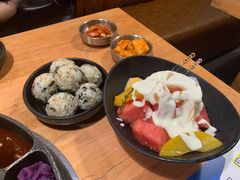 水果沙拉-肥肥虾庄·金牌油焖大虾(杨园滨江时代walk店)