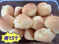 原味泡芙-鲍师傅糕点(青年汇店)