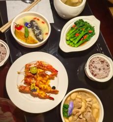 -臻康乃馨月子中心(集美店)
