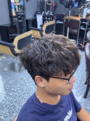 -藤野造型专业烫染接发