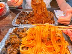 -嘎嘎香·大茶缸麻辣烫