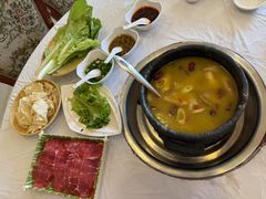 -鲁朗纳麦石锅鸡庄园