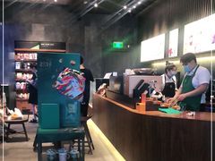 -星巴克(杭州临平银泰城B1店)