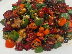 -巷子宽·酸菜鱼(迪士尼小镇店)