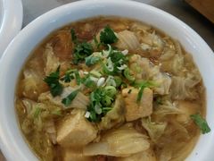 白菜豆腐五花肉-捏上开口笑海鲜水饺(台山街店)