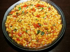丁丁炒面-凯撒尔新疆特色主题餐厅(青山店)