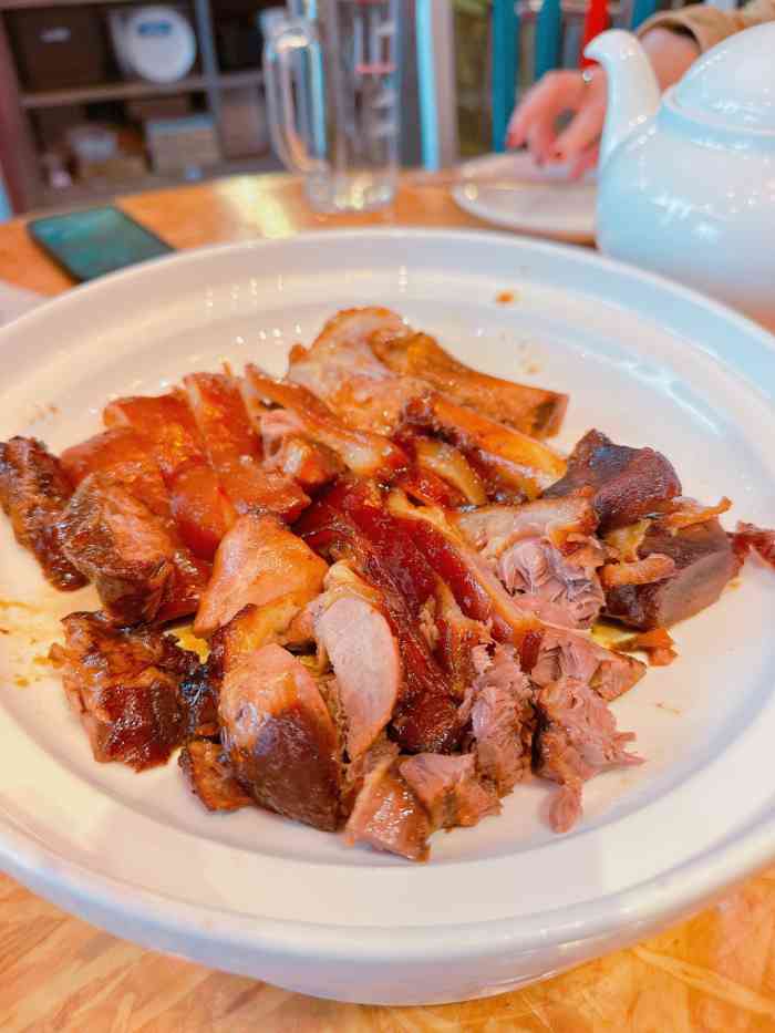 陈鹏鹏潮汕菜·金奖卤鹅(香蜜湖店)-"跟欢乐海岸的真的差太多了,桌子