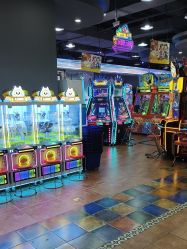 -菲菲羊乐园(临平银泰城店)