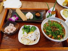 -乐领拈花溪·林涧食韵