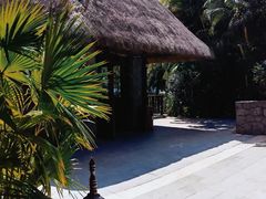 -三亚湾海居铂尔曼度假酒店