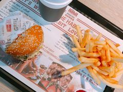 -The Habit Burger Grill 哈比特汉堡(复兴soho店)