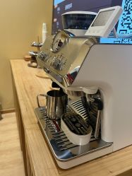 -小颜秘家·韩国整骨