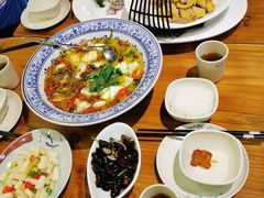 -花溪雨·森林餐厅(石基店)
