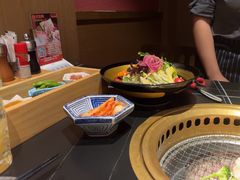 -山川小町·极番烧肉(新地假日广场店)