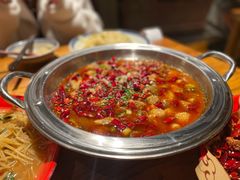 破店撒娇鱼-破三川·新川菜(静安大融城店)