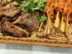 -山明水秀大饭店