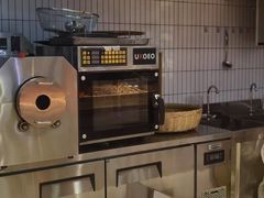 -品忆香炒货工坊(阳阳国际店)