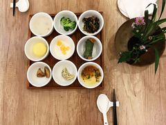 -乐领拈花溪·林涧食韵