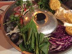 火锅-Lanterns Vietnamese Restaurant