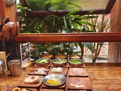 -银米·云南传统过桥米线(双廊黑金冠店)