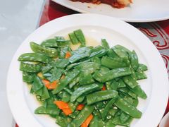-吴记酱骨炖菜馆(康安路店)
