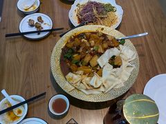 -俭寨大盘鸡·手抓肉·烧烤新疆菜(乌苏路店)