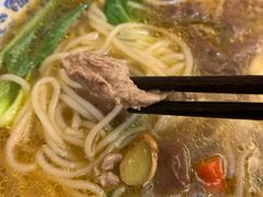 -邱芳粉店(迎宾大道旗舰店)