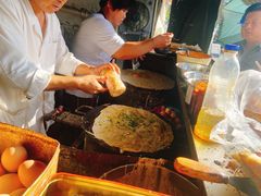 -正宗杂粮煎饼香软鸡蛋饼