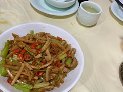酸萝卜牛肚丝-笨罗卜浏阳菜馆(龙华鹏润达店)