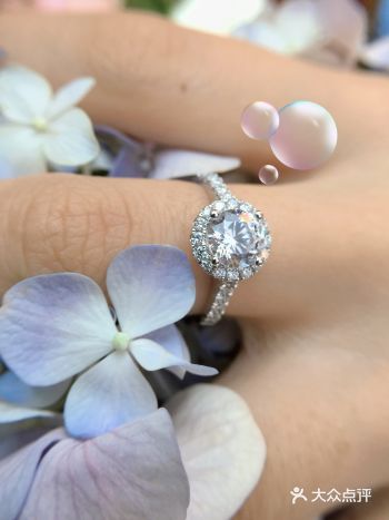 这枚钻戒的名字也太罗曼蒂克啦