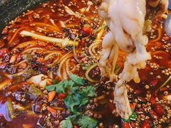 -鸿顺老铁锅美蛙鱼府(解放碑店)