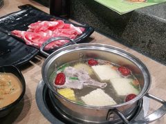 -呷哺呷哺(新世界百货望京店)