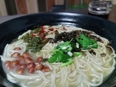 重庆臊子面-家烧面馆【南山路知名经典面食】