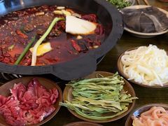 -黄潇洒老火锅(九眼桥宏济巷店)
